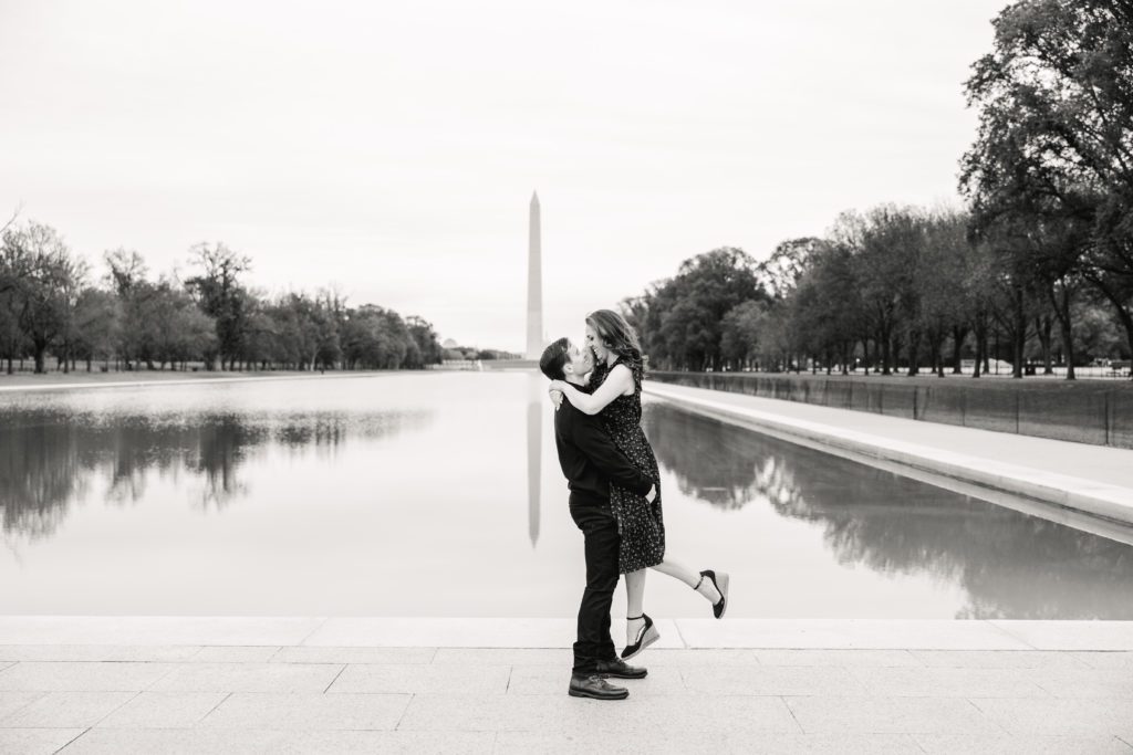 Lincoln memorial engagement photos